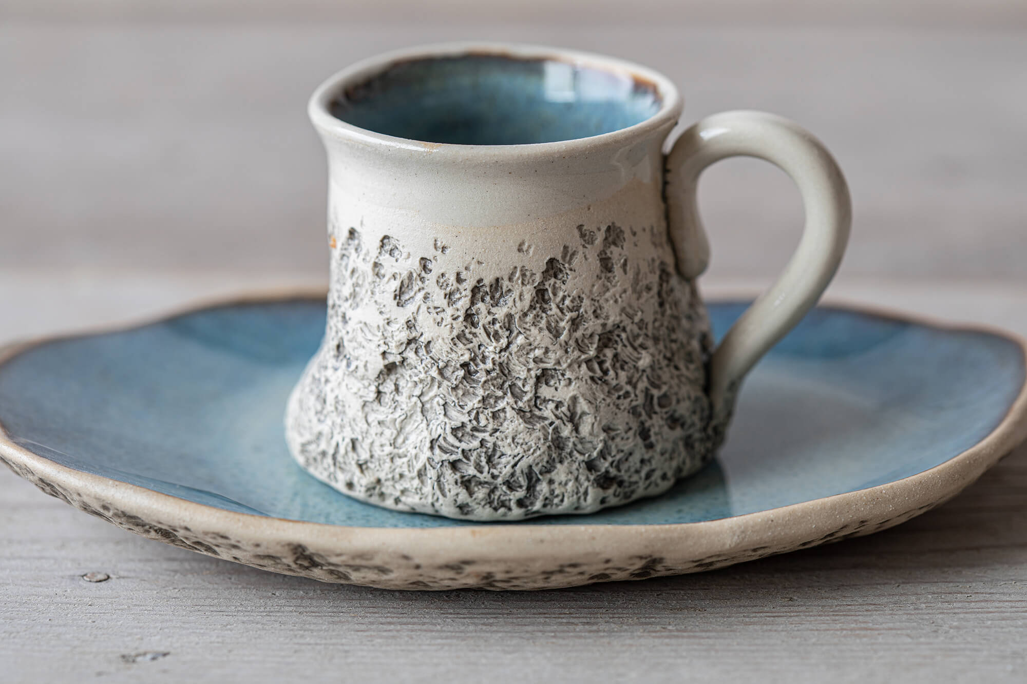 https://kariceramics.com/cdn/shop/products/Kari_ceramics_handmade_pottery_blue_closeceramic_espresso_cup_2400x.jpg?v=1669647172