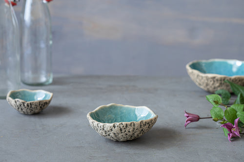 https://kariceramics.com/cdn/shop/products/Kari_ceramics_handmade_pottery_turquoise_ceramic_11cm_tapas_bowl_500x.jpg?v=1639473116